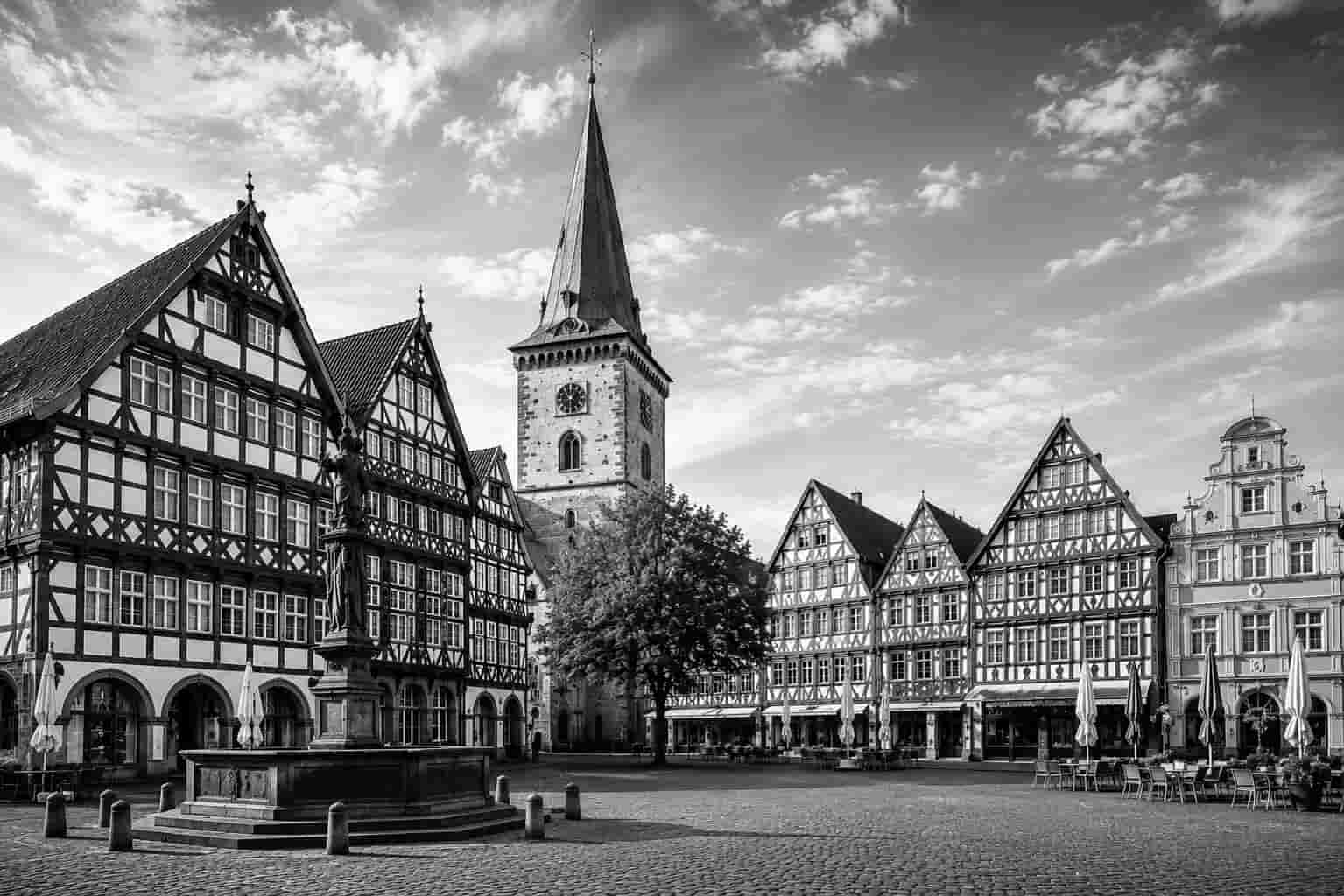 Immobilienmarkt Lemgo 2026 – Preise, Trends & Wohnlagen Historische Altstadt von Lemgo – Beitragsbild zum Immobilienmarkt Lemgo 2026